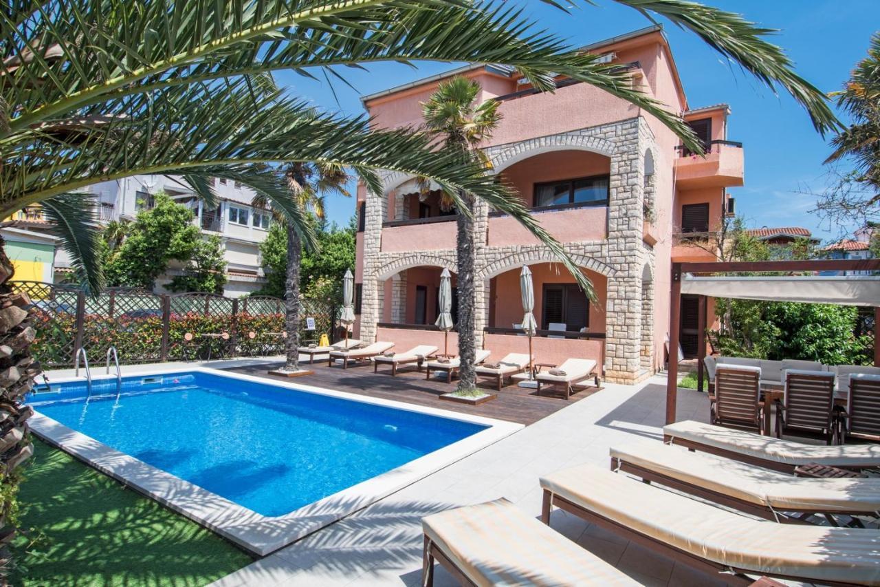 Bed & Breakfast Anita Medulin Exterior foto