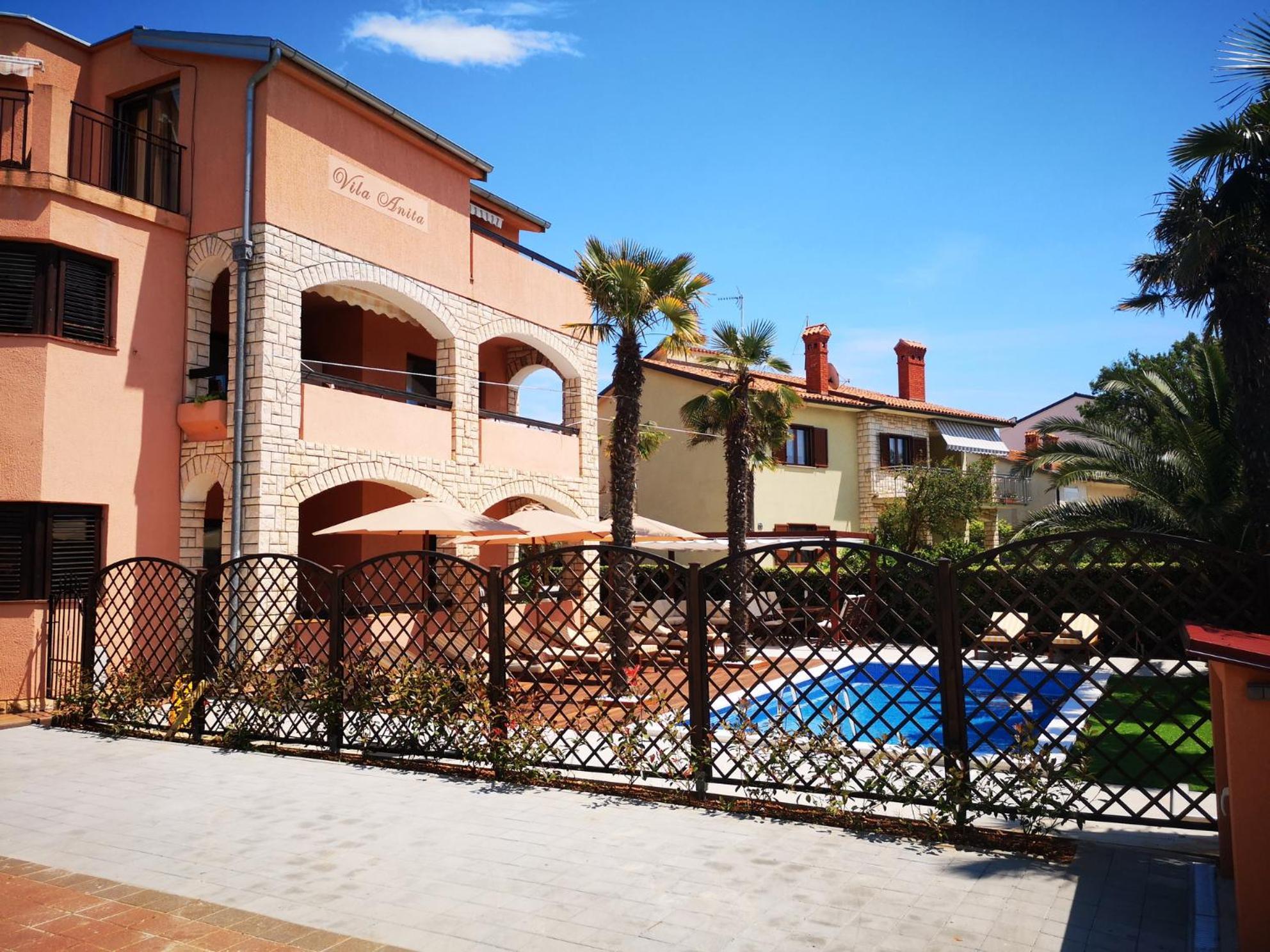 Bed & Breakfast Anita Medulin Exterior foto