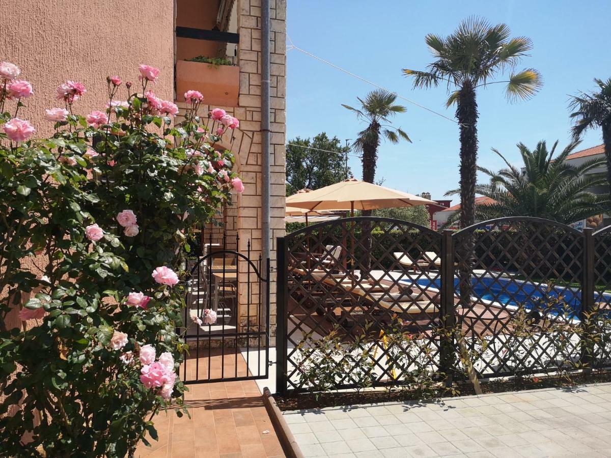 Bed & Breakfast Anita Medulin Exterior foto