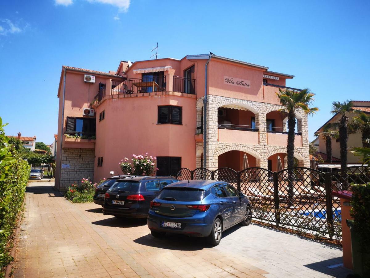 Bed & Breakfast Anita Medulin Exterior foto